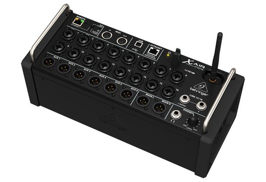 Цифровий мікшерний пульт Behringer xr18 air