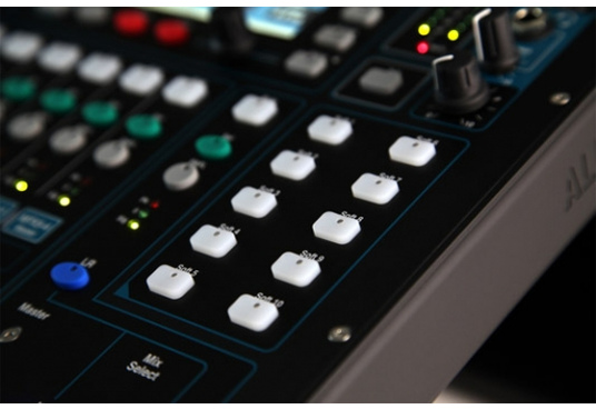 Цифровой микшерный пульт Allen Heath QU-24