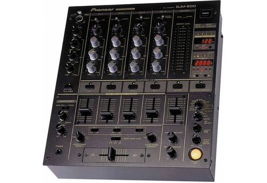 DJ микшерный пульт Pioneer DJM-600