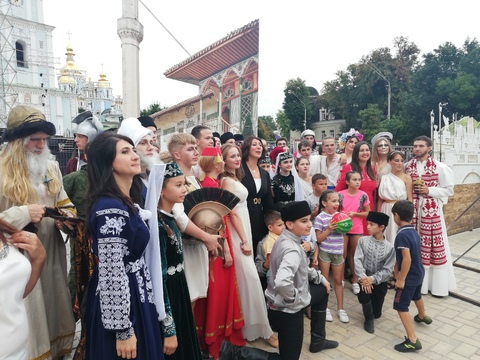 Театрализованный перформанс «Земля моя...Крым»
